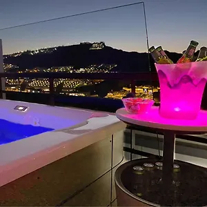 Villa “villa Mogán Mall”, Con Jacuzzi, Puerto Rico (Gran Canaria)